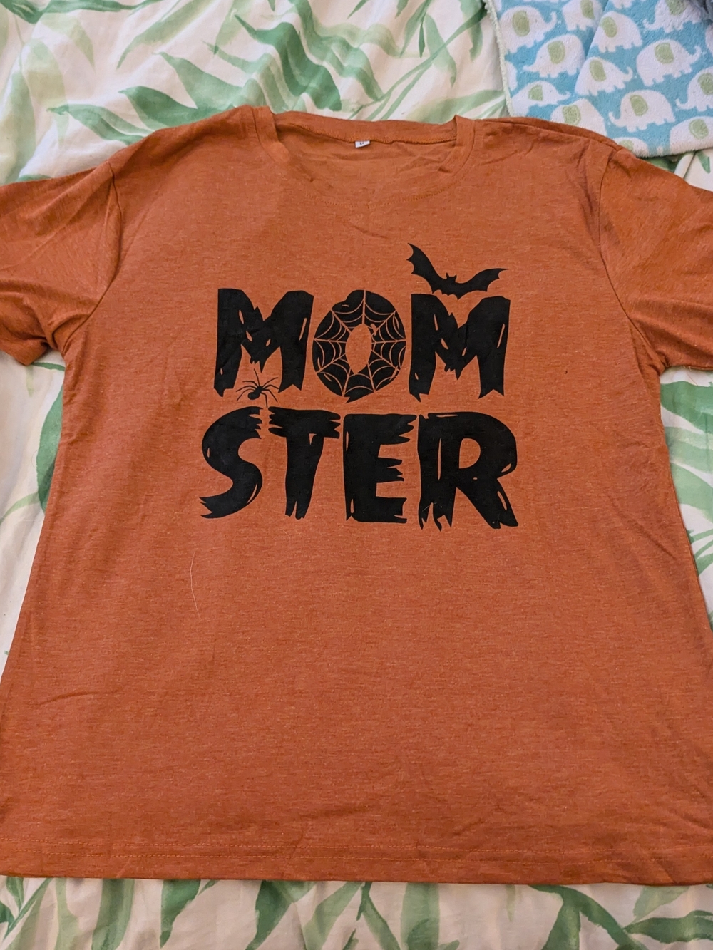 Halloween 'Momster' Women's Graphic Tee - Rust Orange